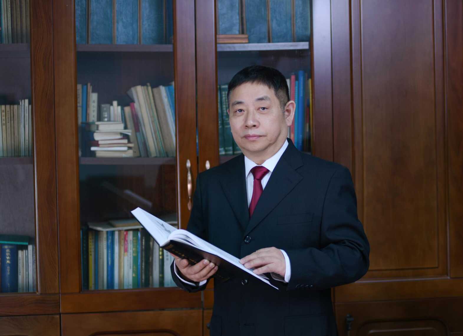 何舜平当选中国科学院院士